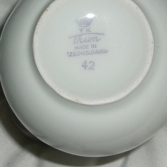 Vintage Creamer TK Thun with Gold Trim Czechoslovakia - Picture 2 of 5